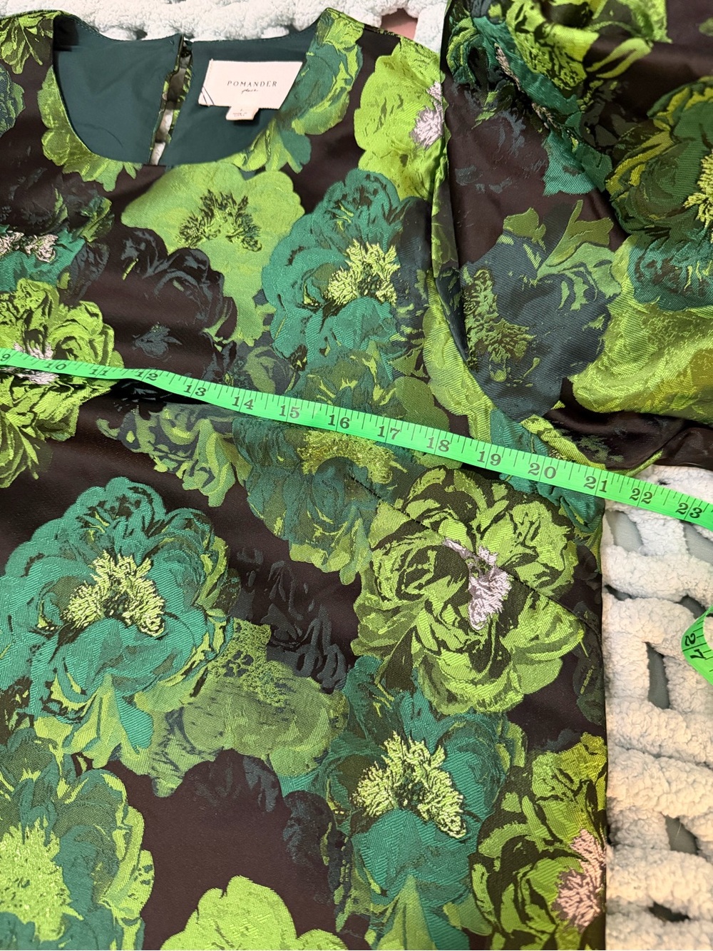 Pomander Place Bold Green Jacquard Lyla Top with Puffed Sleeve Sz Large - Picture 9 of 16